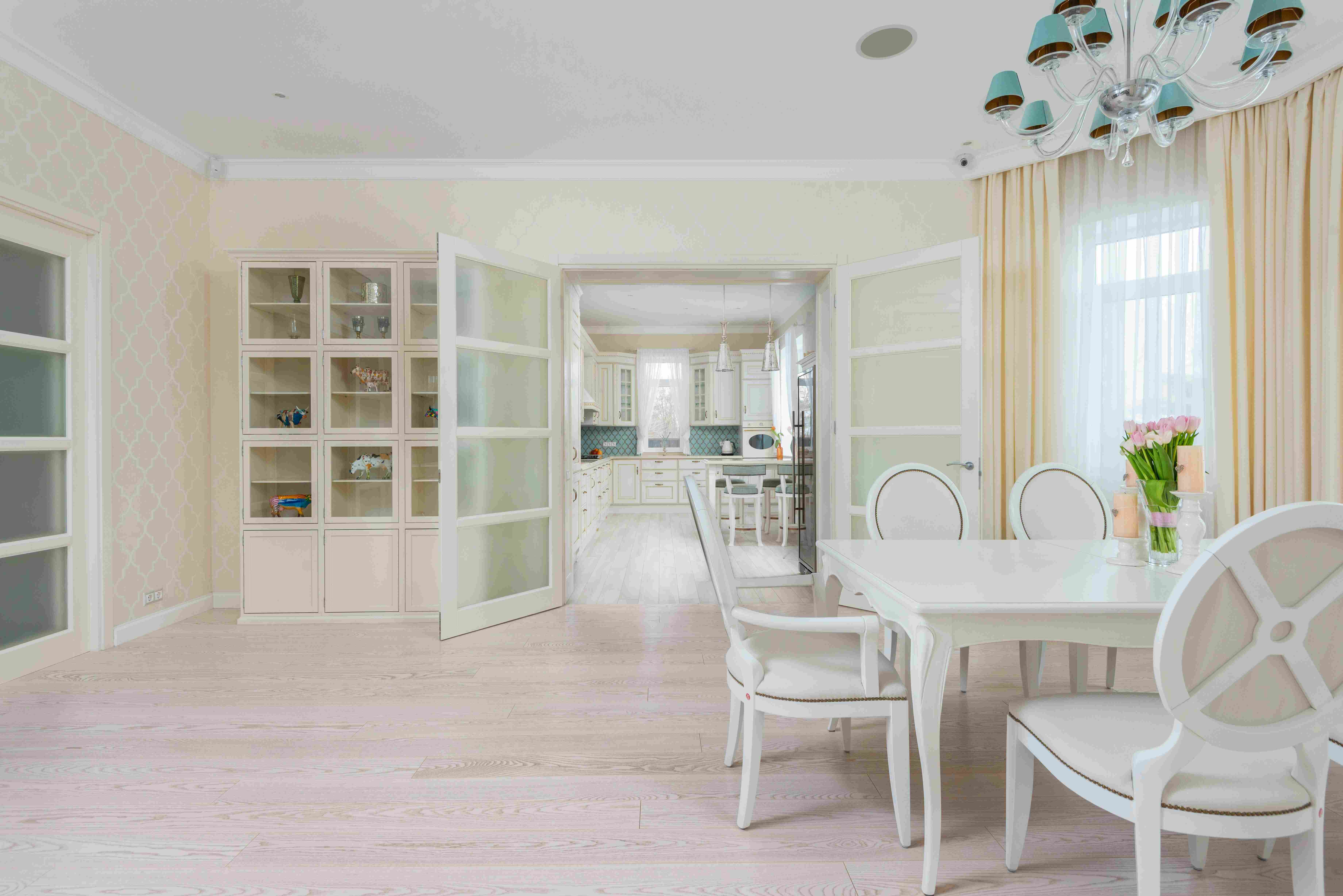 offene tür licht warm minimal_0024.jpeg